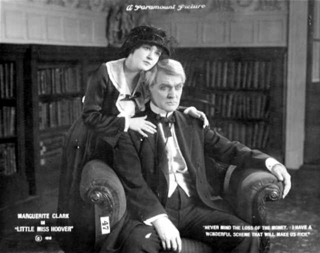 Szenenfoto aus dem Film 'Little Miss Hoover' © Famous Players-Lasky Corporation, Paramount Pictures, Inc., 